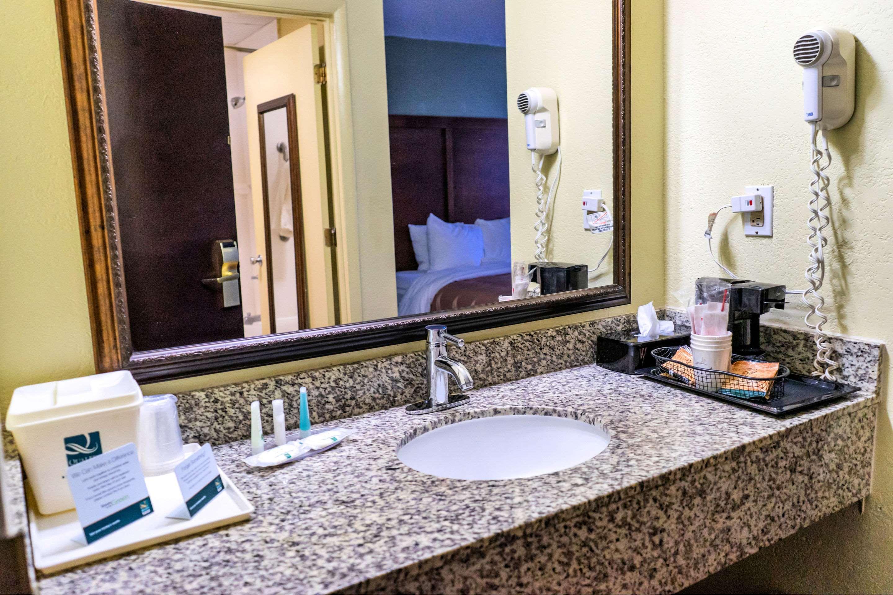 Quality Inn Whiteville North Dış mekan fotoğraf